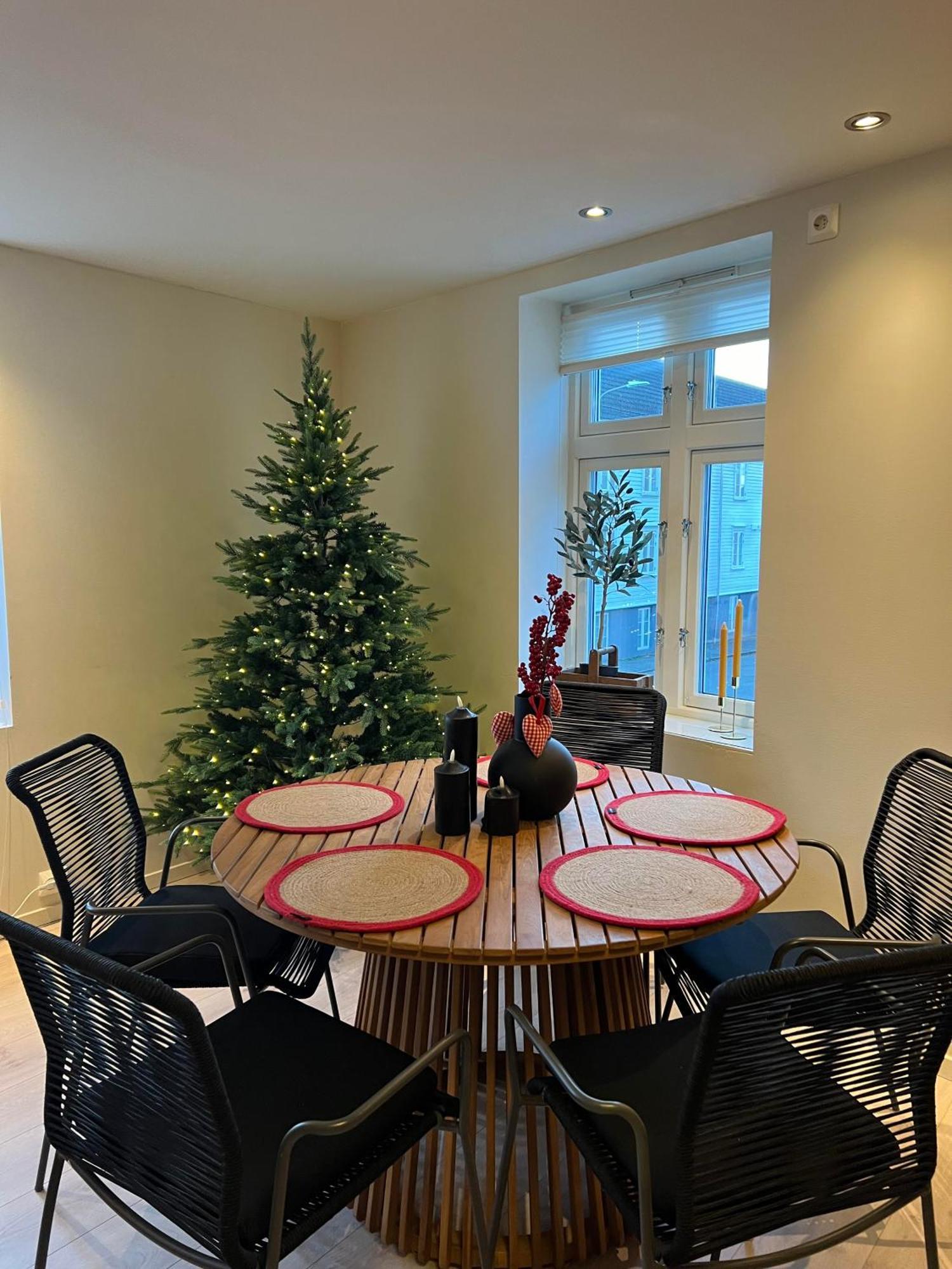 A Place To Stay Stavanger, Apartment 5 - Quality And Free Parking- 외부 사진