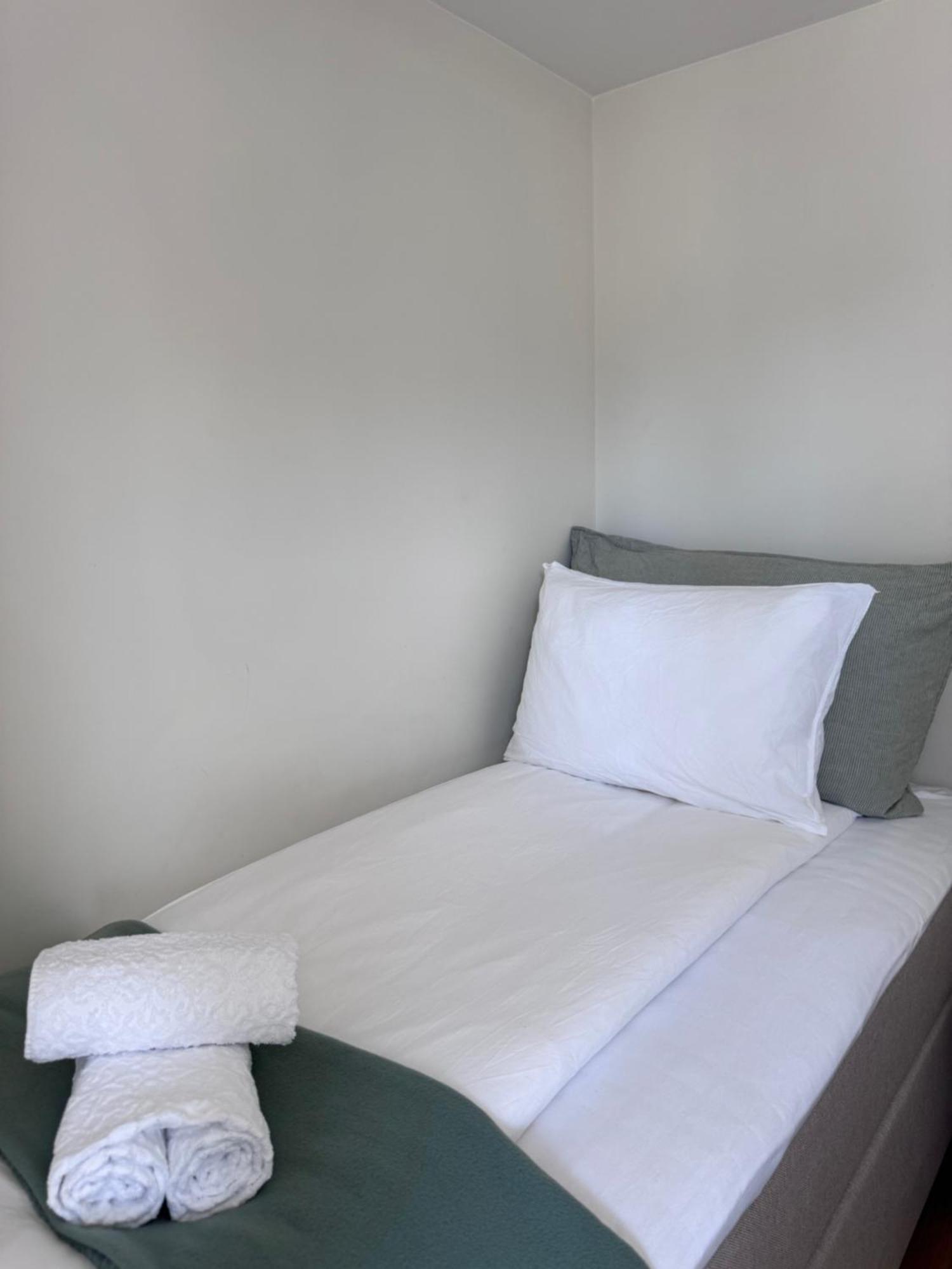 A Place To Stay Stavanger, Apartment 5 - Quality And Free Parking- 외부 사진